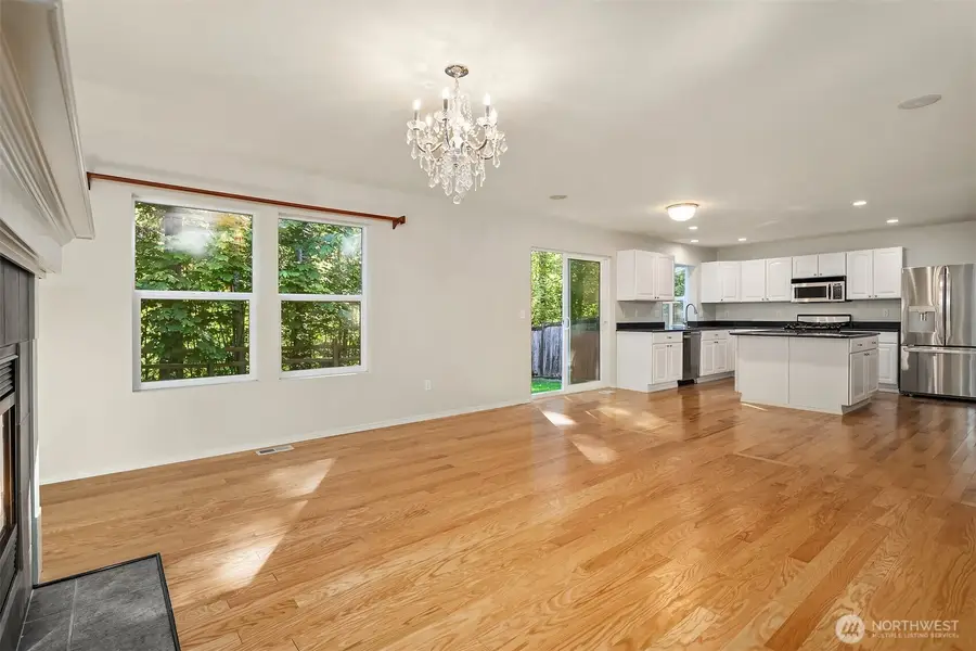 7825 Cortland Ave Se, Snoqualmie, WA 98065 - #2
