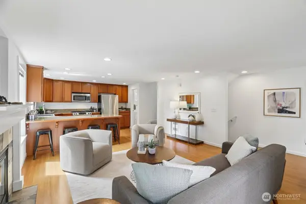 938 NW 51st Street, Seattle, WA 98107