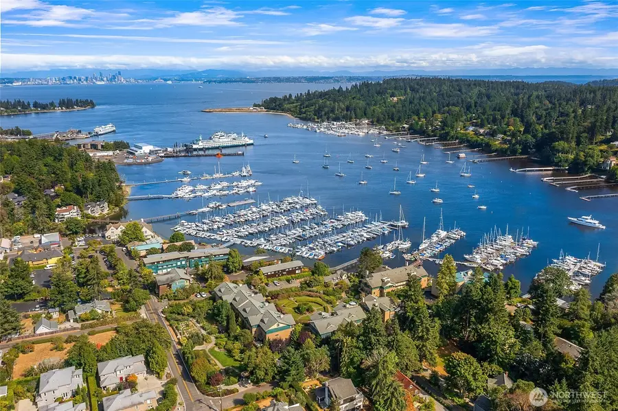 141 Parfitt Way Sw #A6, Bainbridge Island, WA 98110 - #3