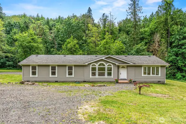221 Parker Pl, Kelso, WA 98611