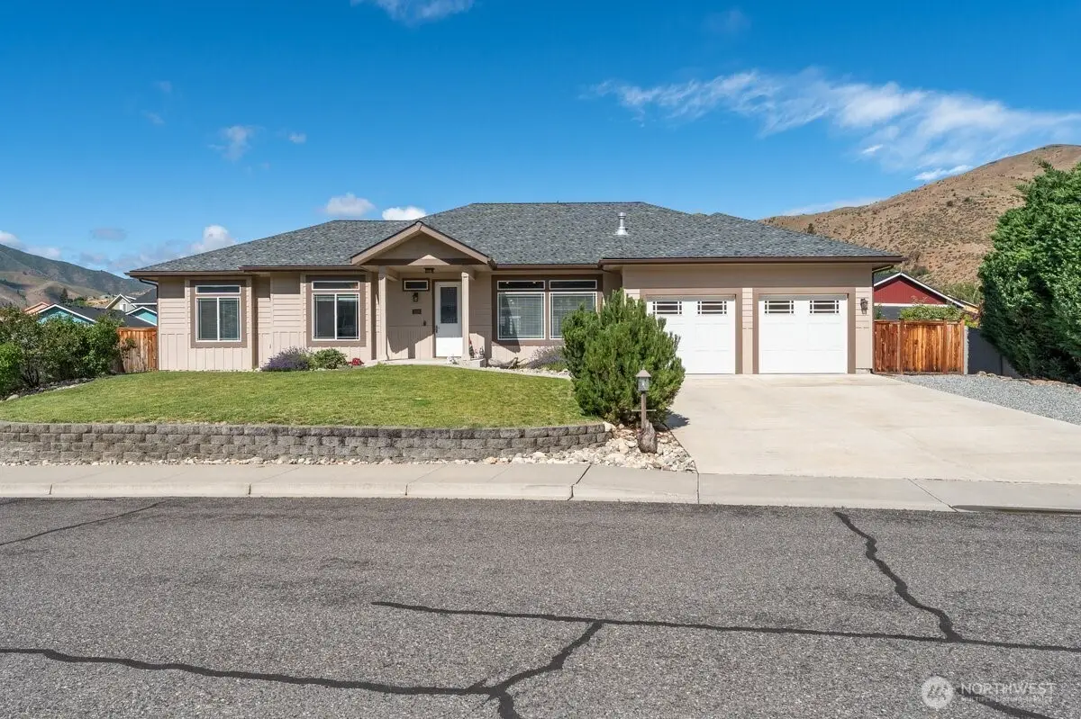 1020 Crest Loop, Entiat, WA 98822 - #1