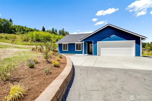 252 Wake Robin Lane, Longview, WA 98632