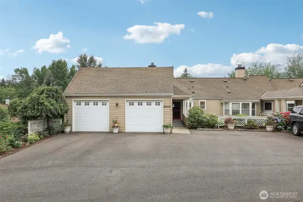 22410 SE 42nd Terrace #2224, Issaquah, WA 98029