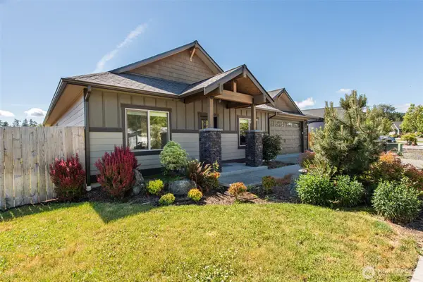 390 Broadmoor Street, Sequim, WA 98382