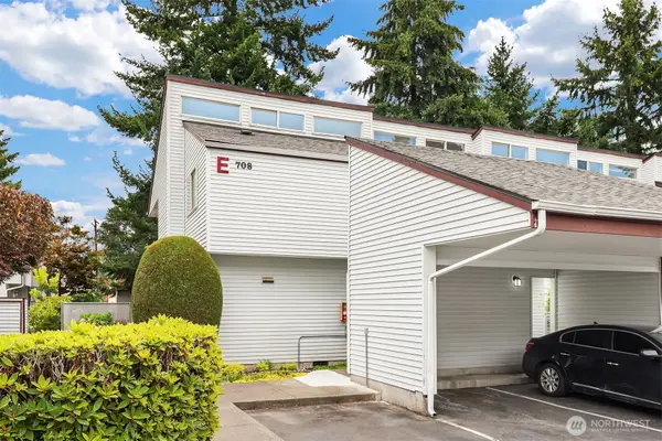 708 6th Avenue S #E101, Kent, WA 98032
