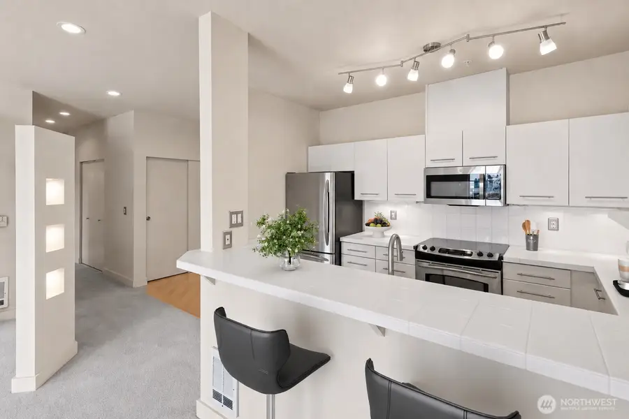 700 E Denny Way #603, Seattle, WA 98122 - #3