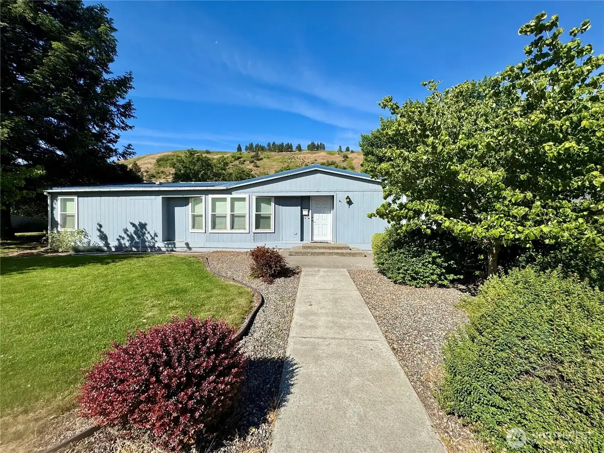 1218 S 3rd Street, Dayton, WA 99328 - #1