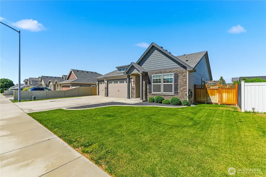 1001 Redmond Avenue, Quincy, WA 98848 - #2