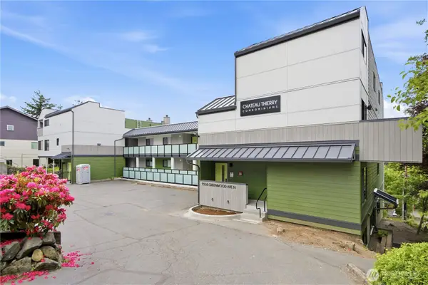 9558 Greenwood Avenue N #309, Seattle, WA 98103