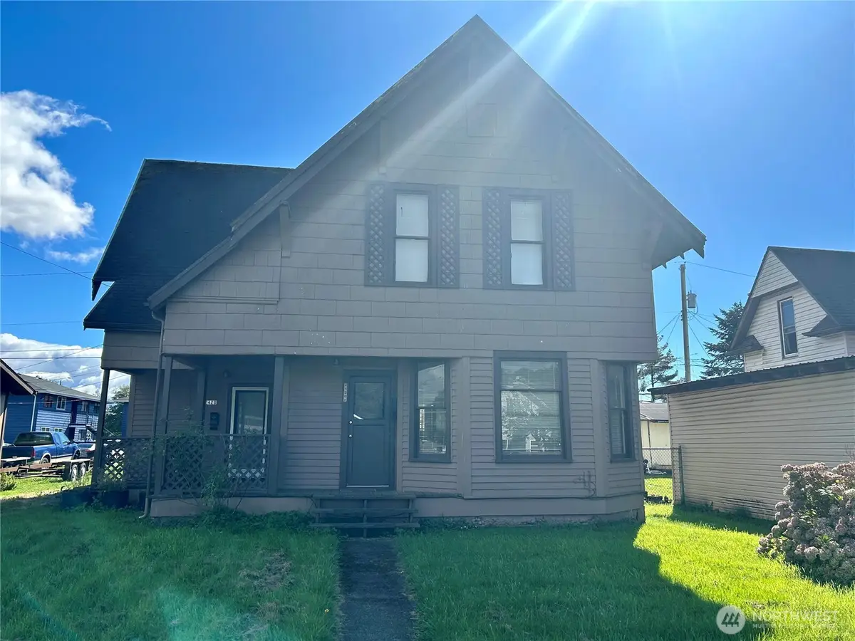 2428 Pacific Avenue, Hoquiam, WA 98550 - #1