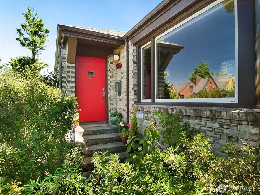 8028 23rd Avenue Nw, Seattle, WA 98117 - #2
