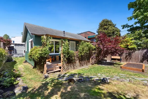 5405 25th Avenue Sw, Seattle, WA 98106