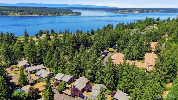 4720 97th Avenue W #4-B, University Place, WA 98466