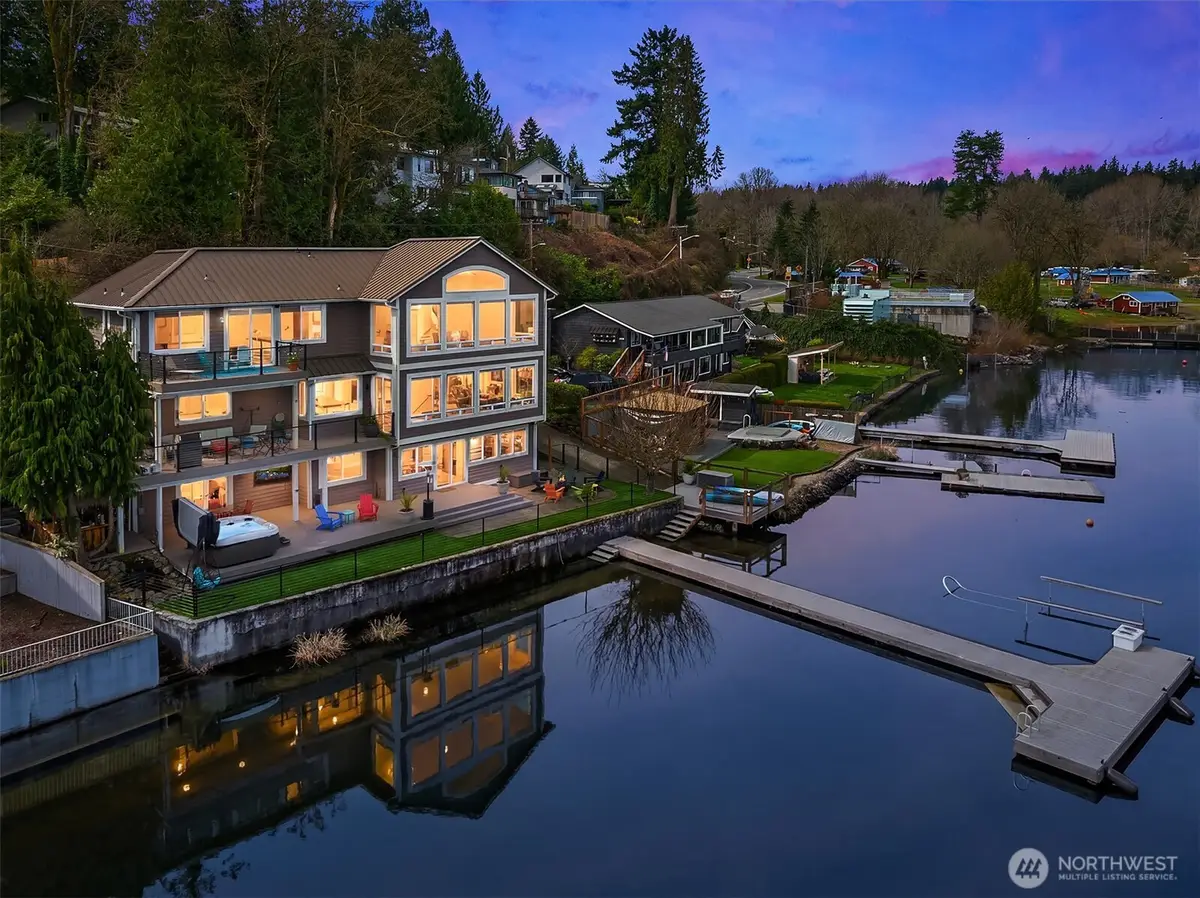 3828 W Lake Sammamish Parkway Se, Bellevue, WA 98008 - #1