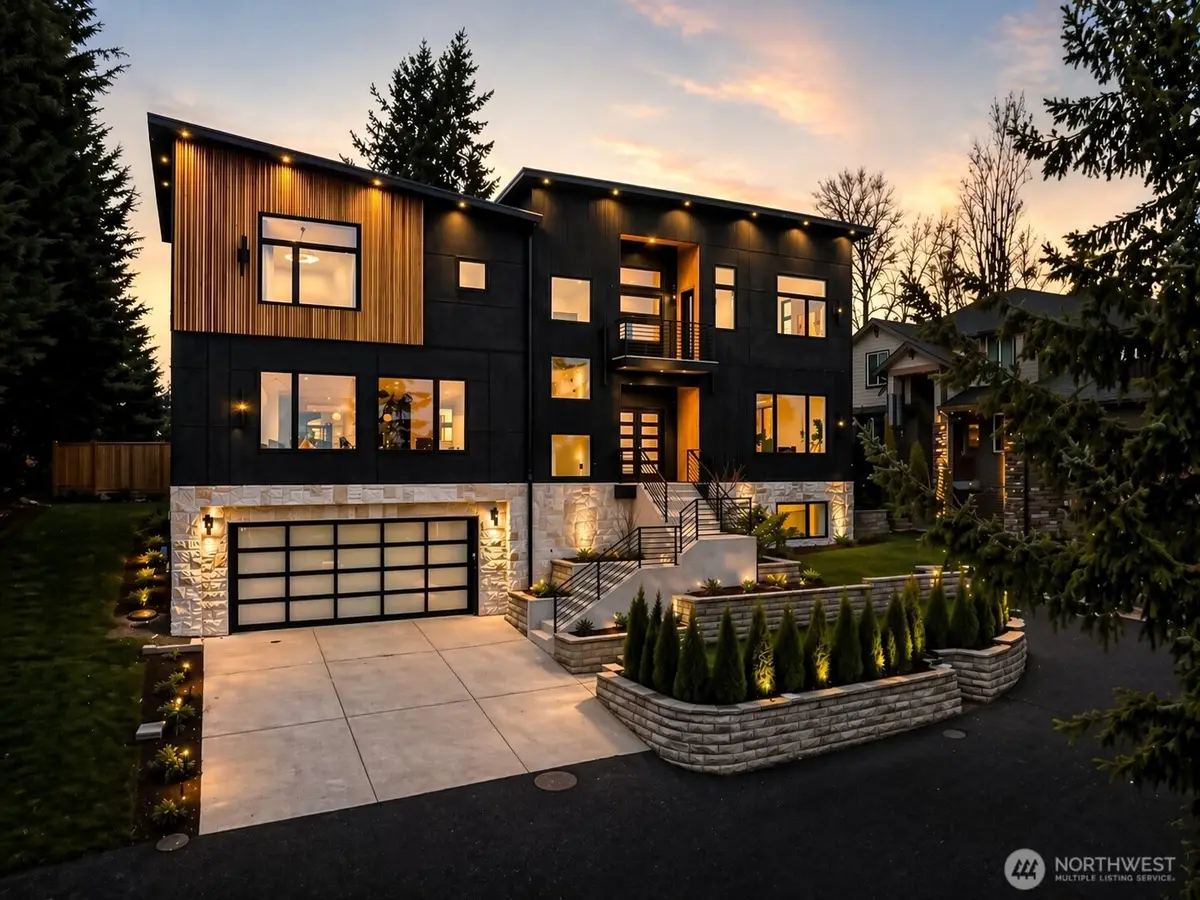 3695 122nd Avenue Se, Bellevue, WA 98006 - #1