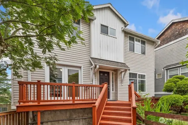 12715 35th Avenue Ne #A, Seattle, WA 98125