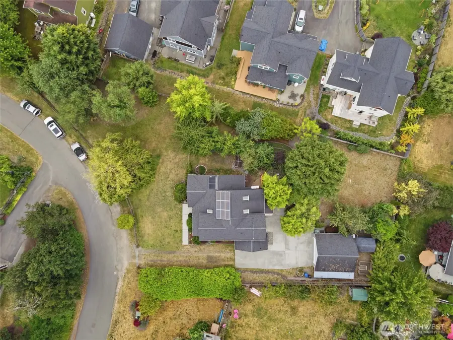 2484 Soundview Drive Ne, Bainbridge Island, WA 98110 - #3