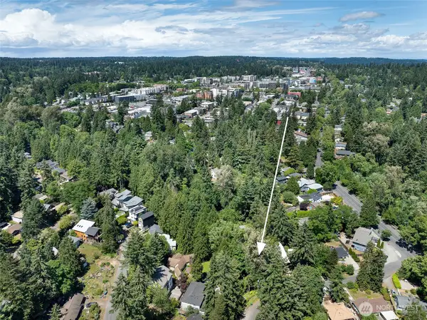 11533 34th Avenue Ne, Seattle, WA 98125