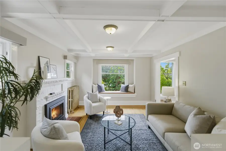 2412 2nd Avenue W, Seattle, WA 98119 - #2