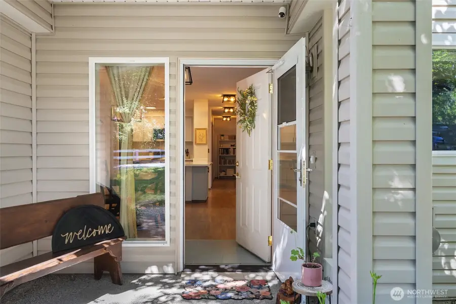 8917 Meridian Place Ne #D102, Lake Stevens, WA 98258 - #2