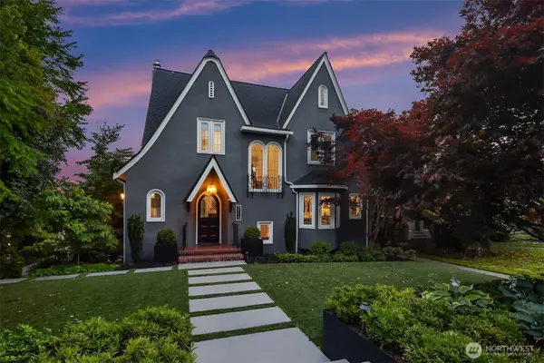 3715 47th Place Ne, Seattle, WA 98105