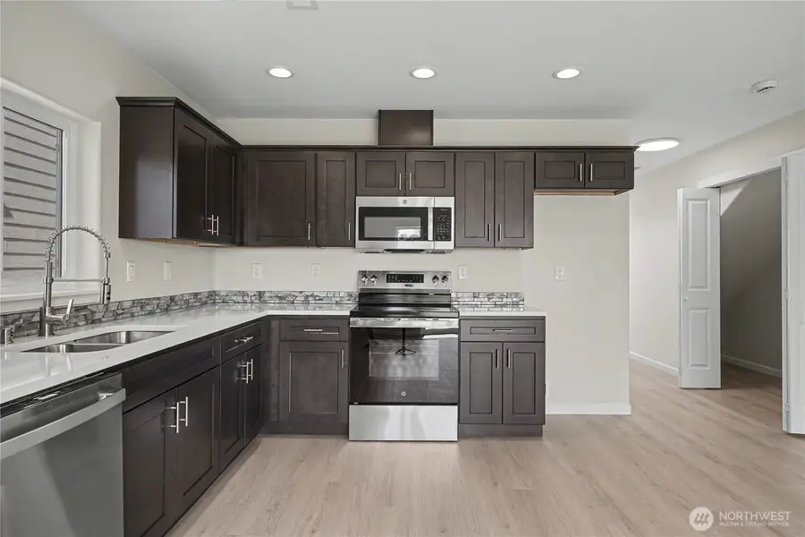 415 N Fifth Avenue, Connell, WA 99326 - #3