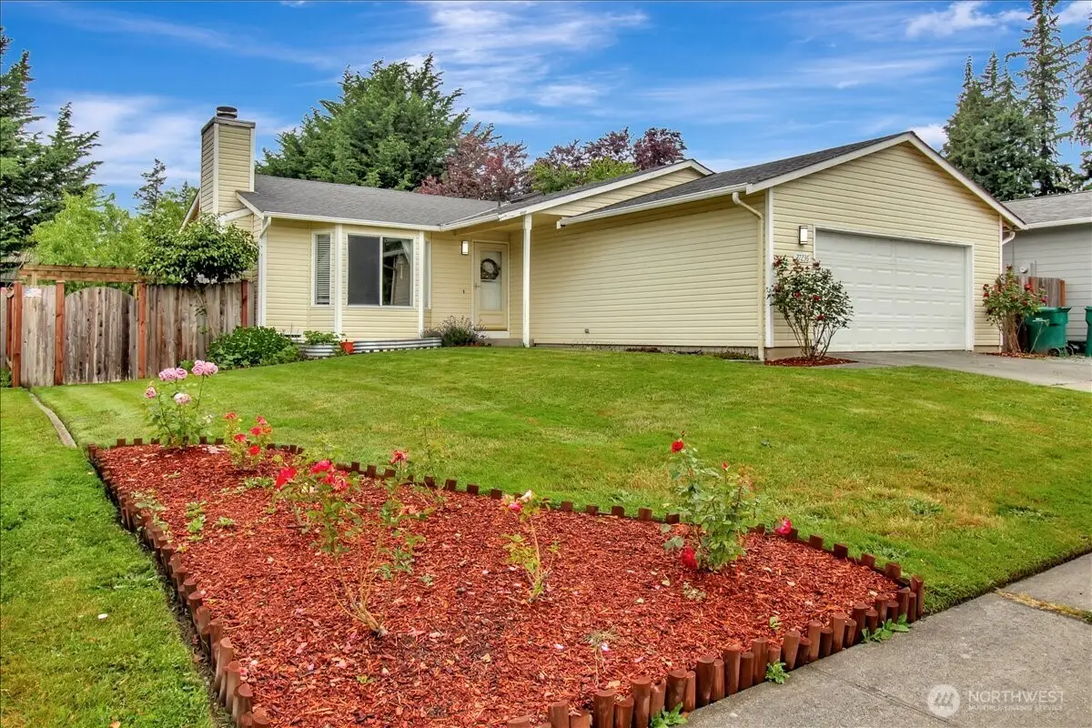 27236 Manor Place Nw, Stanwood, WA 98292 - #1