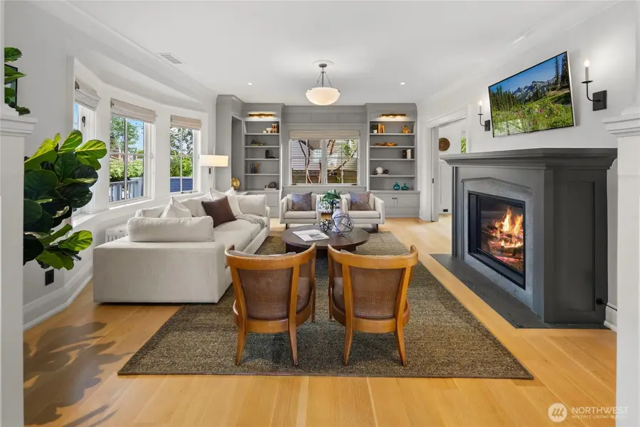 3033 27th Avenue W, Seattle, WA 98199 - #3