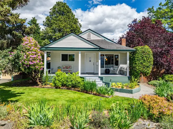 9056 37th Avenue Sw, Seattle, WA 98126