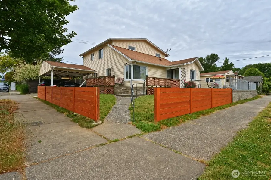 5402 S Cloverdale Street, Seattle, WA 98118 - #3