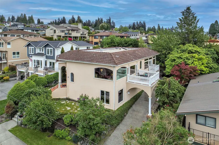 750 Maple Street, Edmonds, WA 98020 - #2