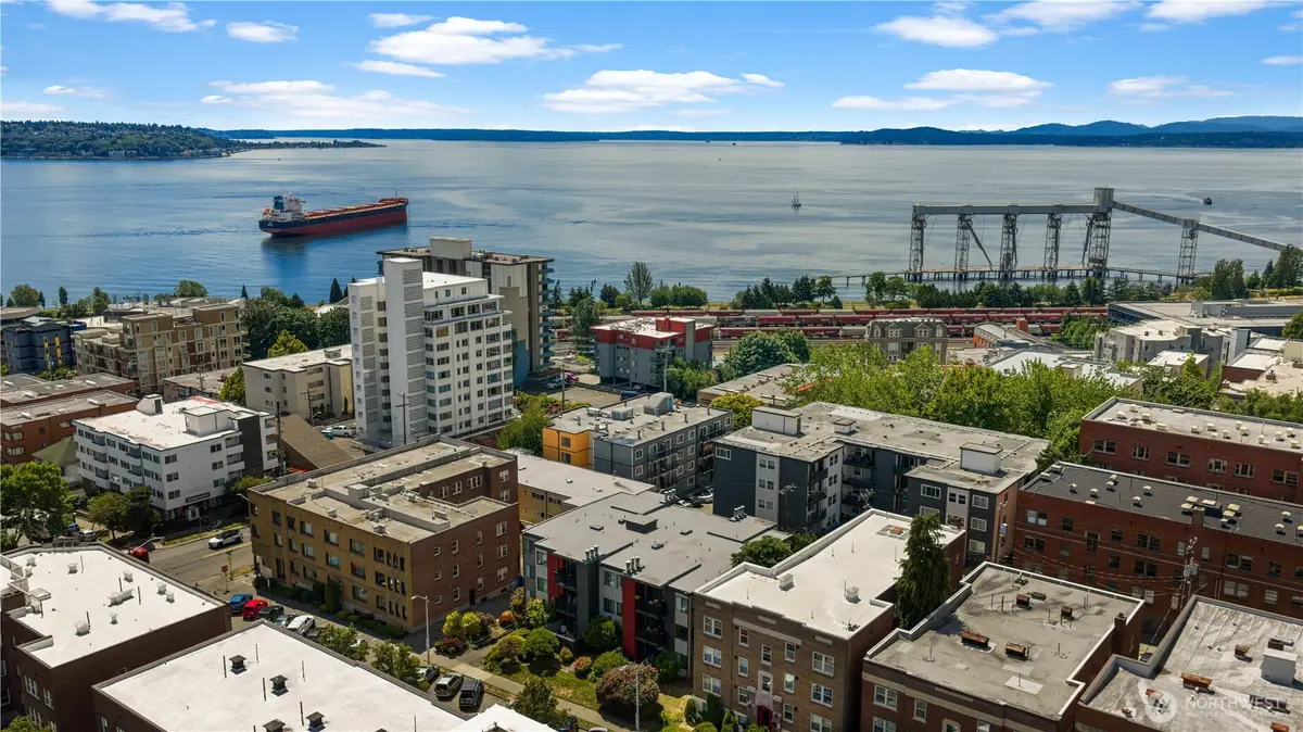 613 W 4th Avenue #103, Seattle, WA 98119 - #1