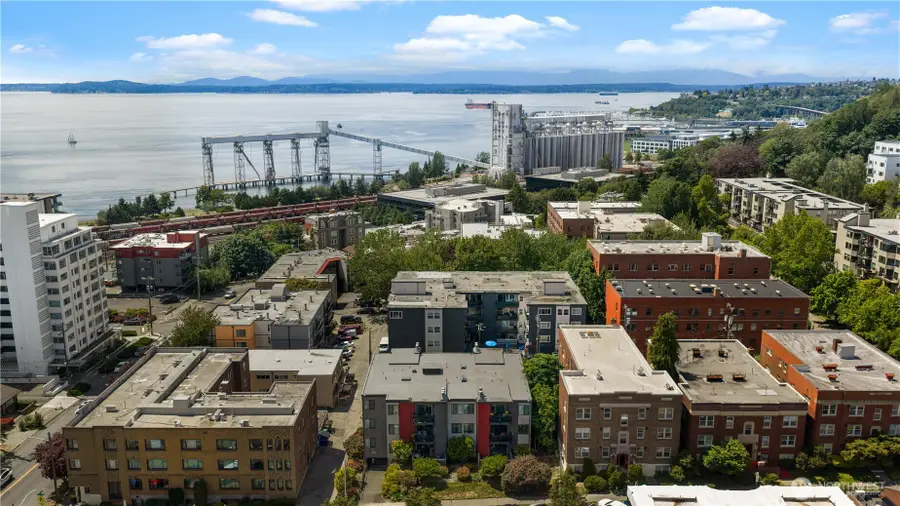 613 W 4th Avenue #103, Seattle, WA 98119 - #2