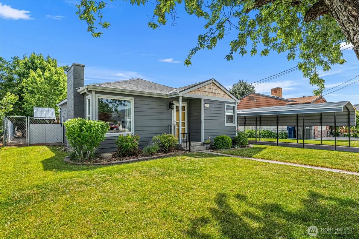 1219 N Ashland, East Wenatchee, WA 98802 - #1