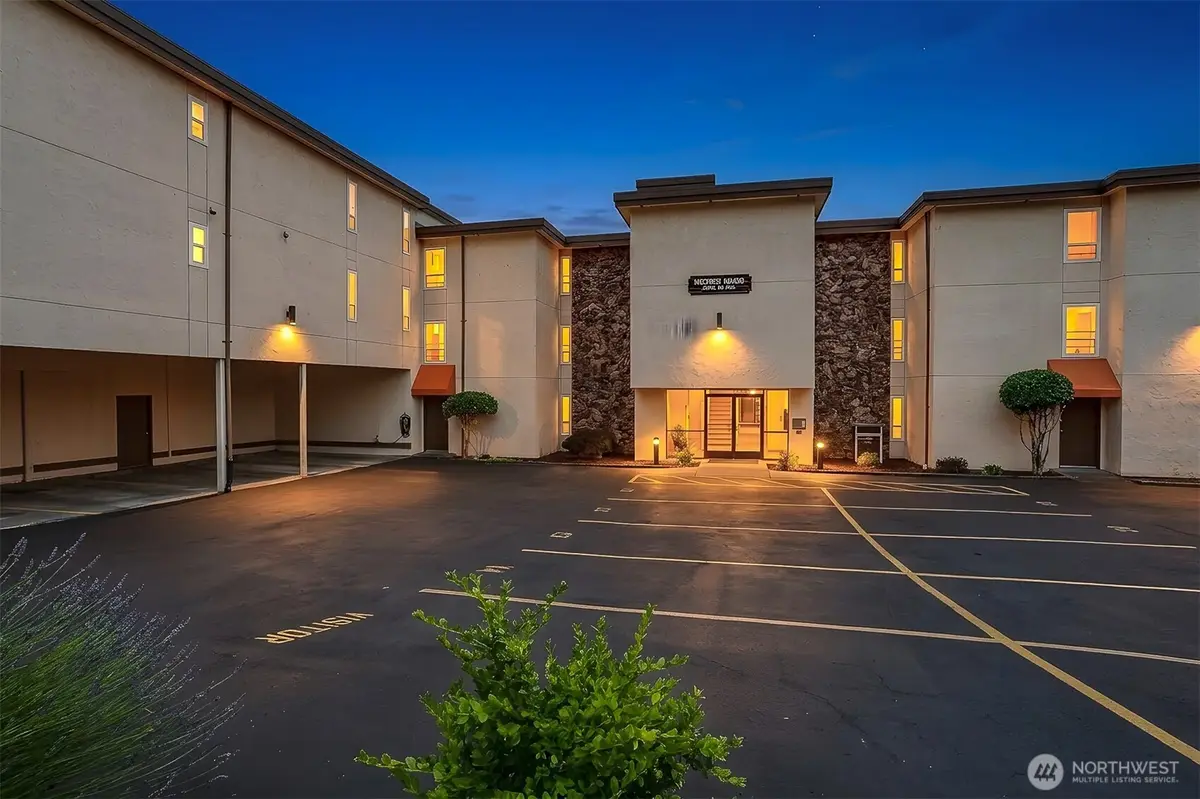 2625 13th Avenue W #201, Seattle, WA 98119 - #1