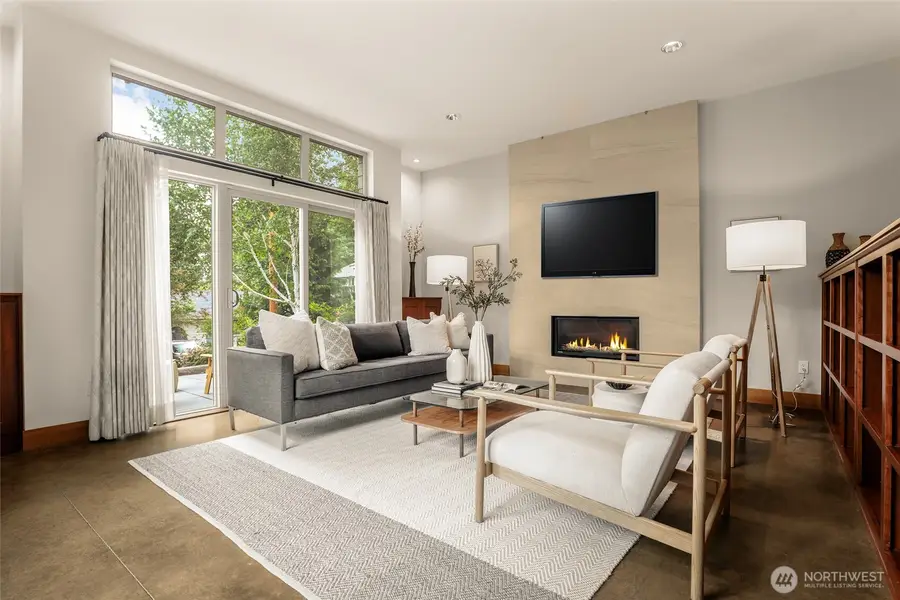 10644 Bartlett Avenue Ne, Seattle, WA 98125 - #3