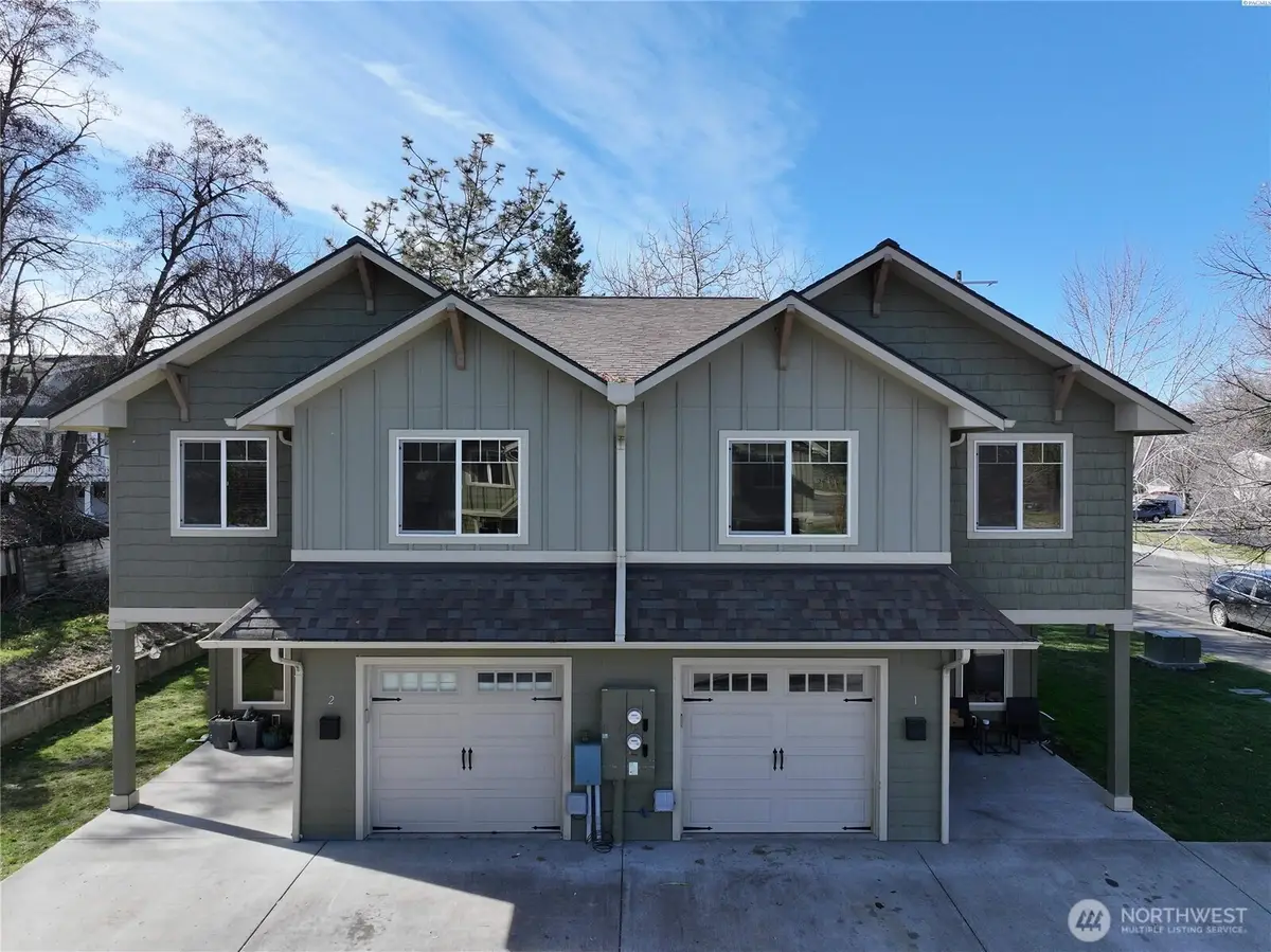 218 E Whitman Drive, College Place, WA 99324 - #1