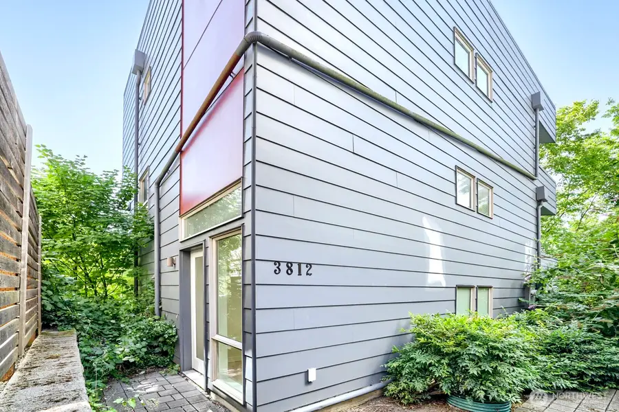 3812 Whitman Avenue N, Seattle, WA 98103 - #2