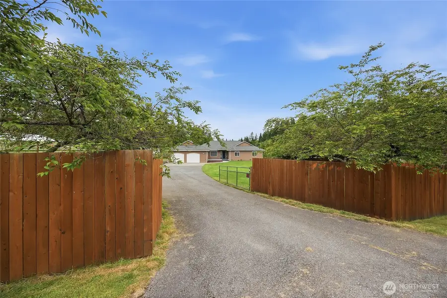 8425 Wayne Avenue, Stanwood, WA 98292 - #2