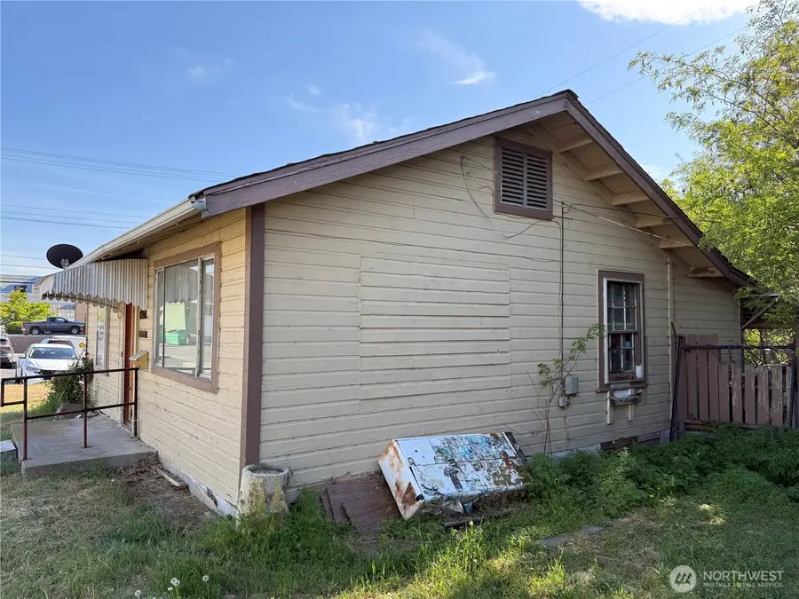 602 Cedar Street, Coulee Dam, WA 99116 - #3