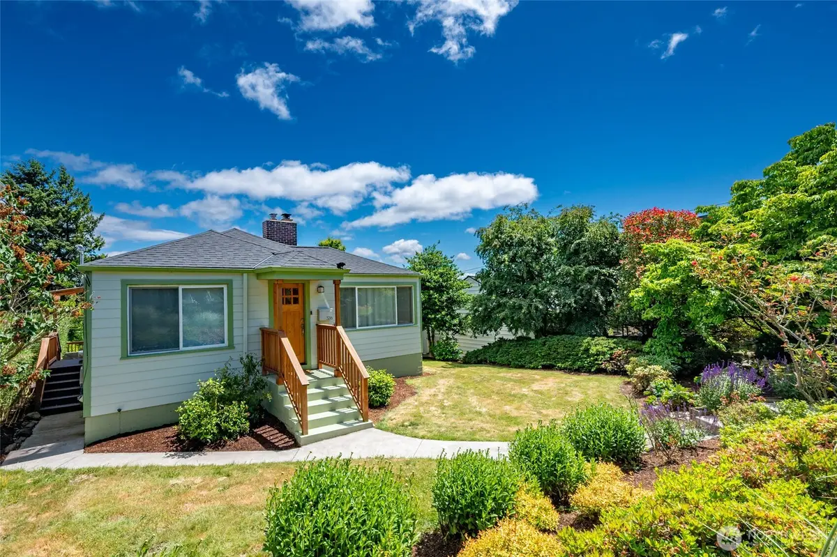 3216 24th Avenue W, Seattle, WA 98199 - #1