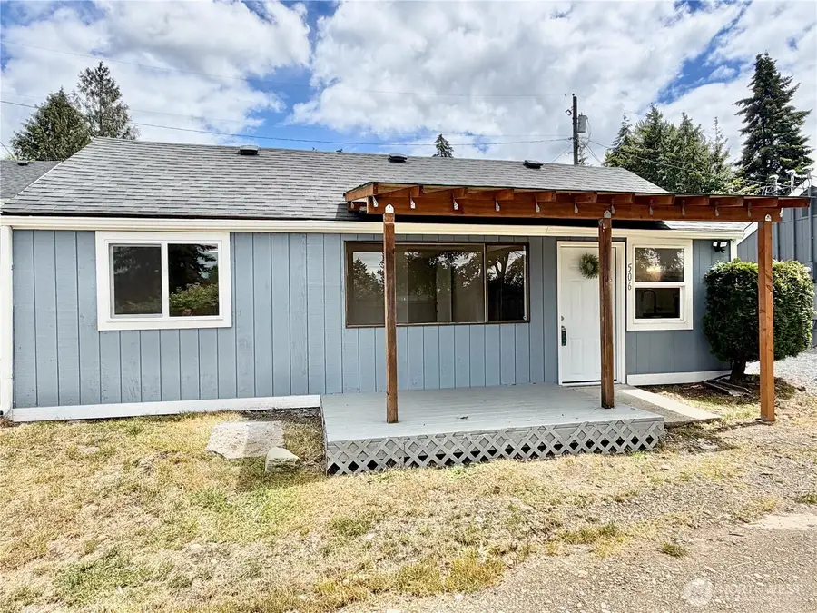 506 S 107th Street, Tacoma, WA 98444 - #3