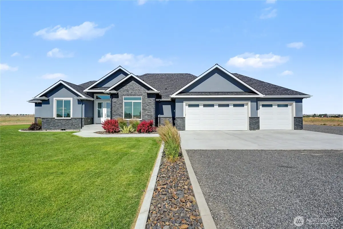7379 Lake Vista Dr Ne, Moses Lake, WA 98837 - #1
