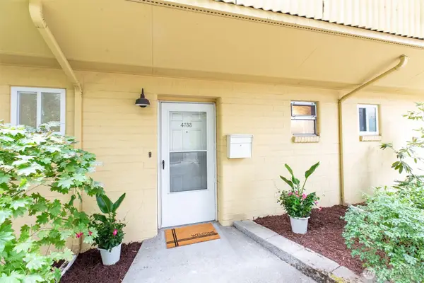 4733 Terrace Drive Ne #4733, Seattle, WA 98105
