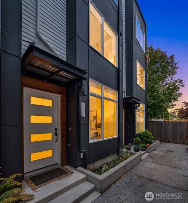 9553 Ashworth Avenue N #B, Seattle, WA 98103
