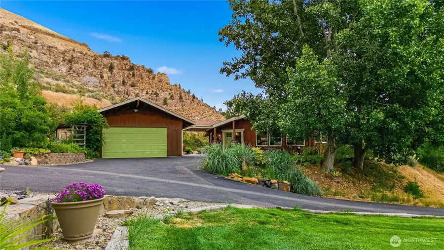 1246 Pitcher Canyon, Wenatchee, WA 98801 - #2