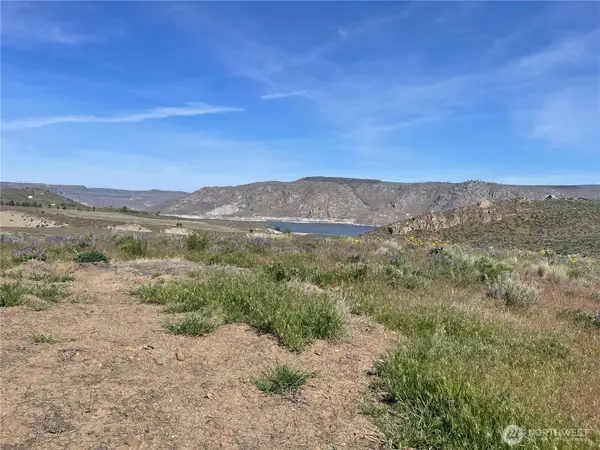 3 Hwy 174, Grand Coulee, WA 99133