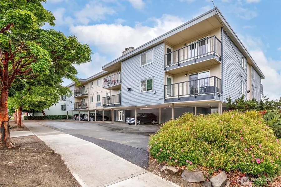 9255 Greenwood Avenue N #31, Seattle, WA 98103 - #2
