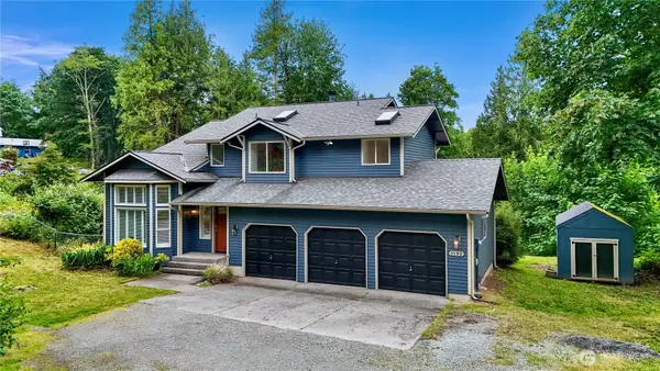 3192 Santa Fe Court, Camano Island, WA 98282