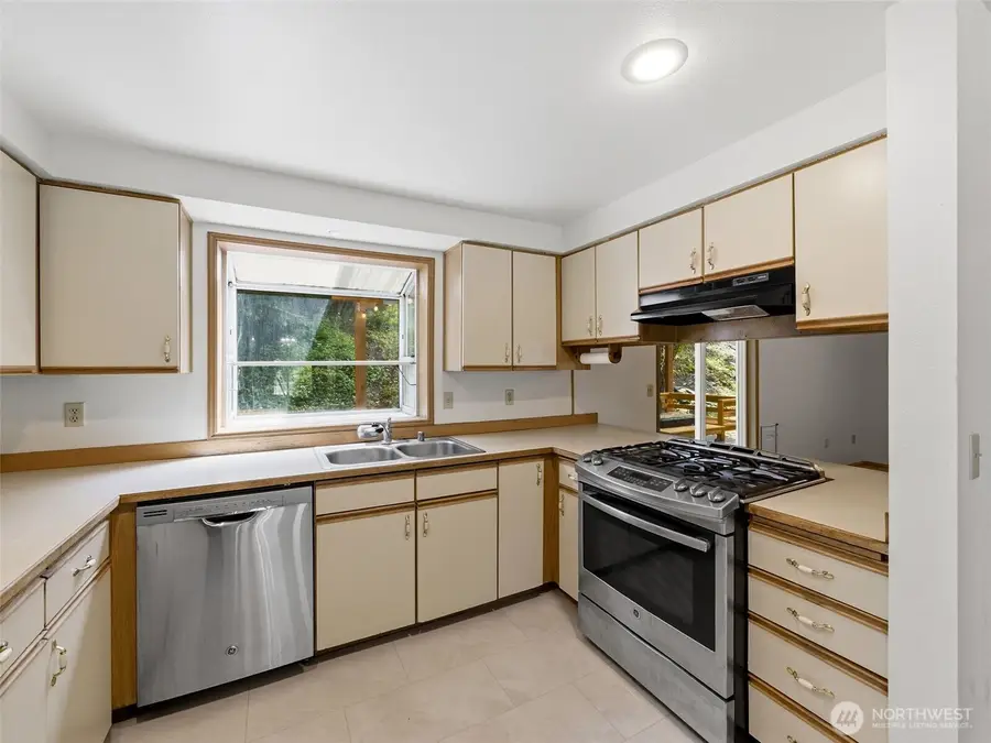 8816 188th Avenue E, Bonney Lake, WA 98391 - #2